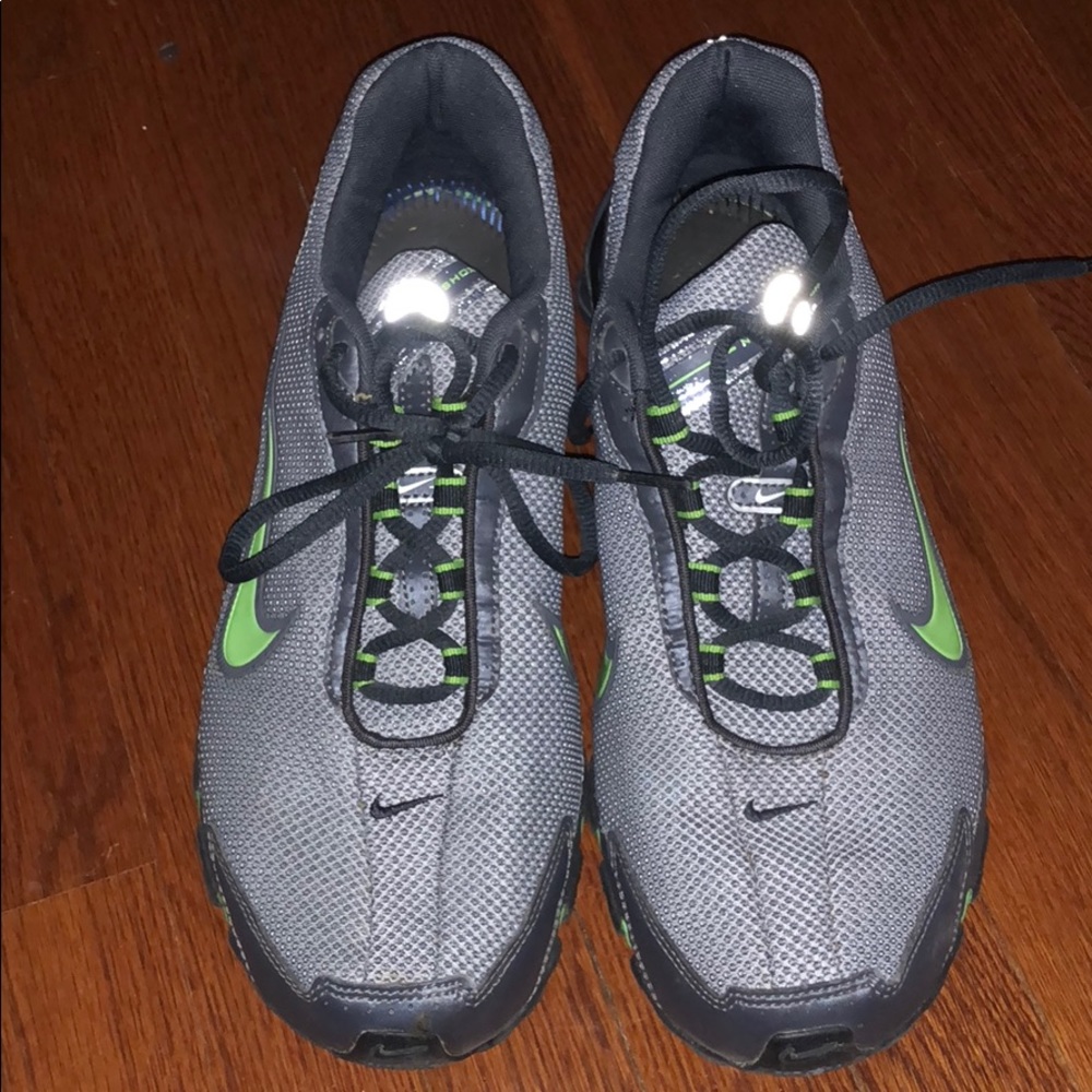 Men’s Nike Shox